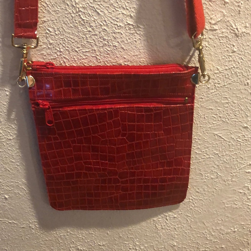 Magda Makkay crossbody red bag
